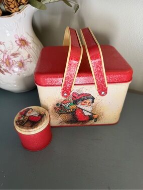 Vintage Potpourri Press Santa Tin and Candle